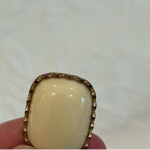 Vintage Earrings Cream in Gold Colour Trim